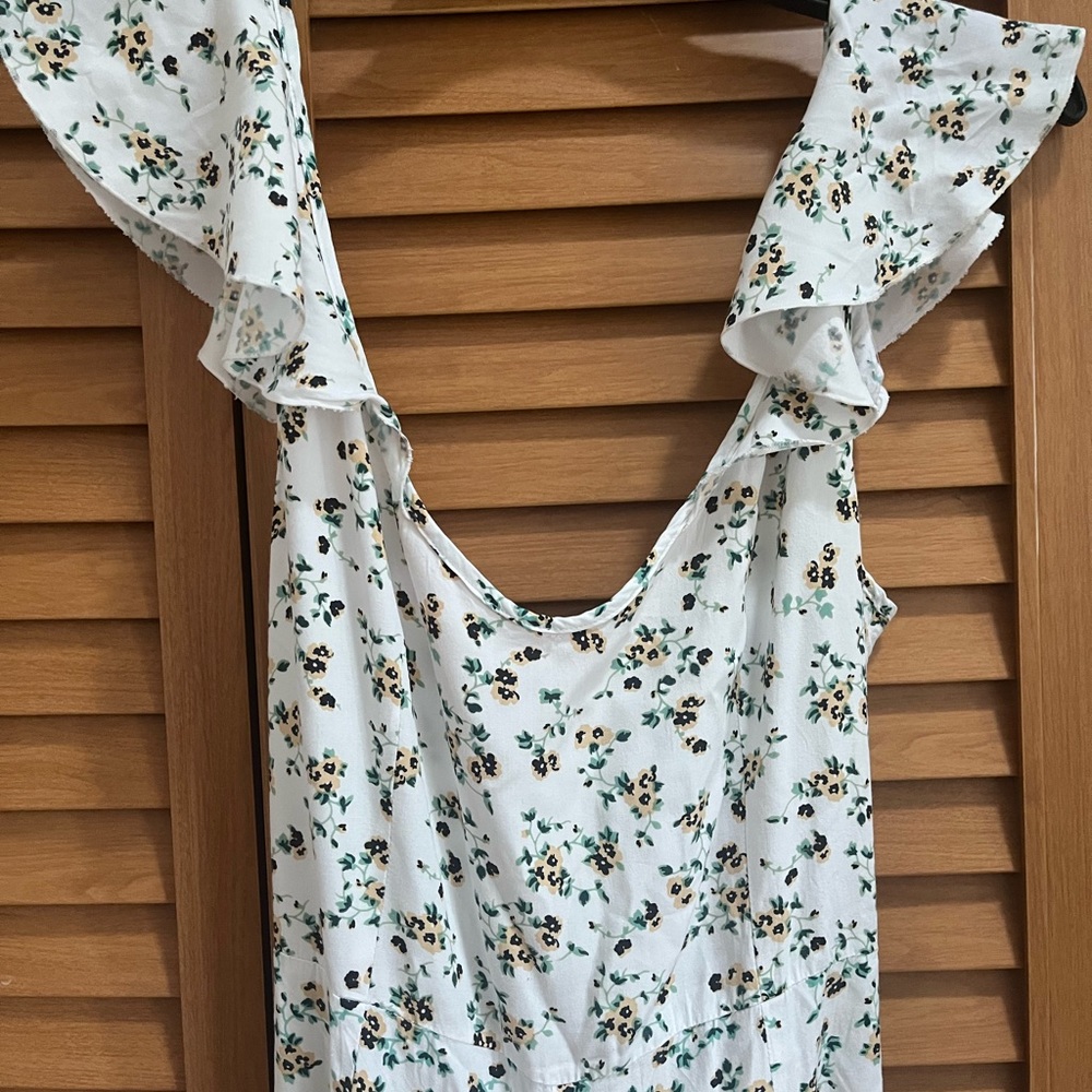 Open back jumpsuit - Picture 3 of 8